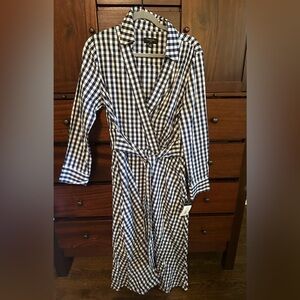 New with tags Tahari size 12 gingham navy and white dress with side zipper